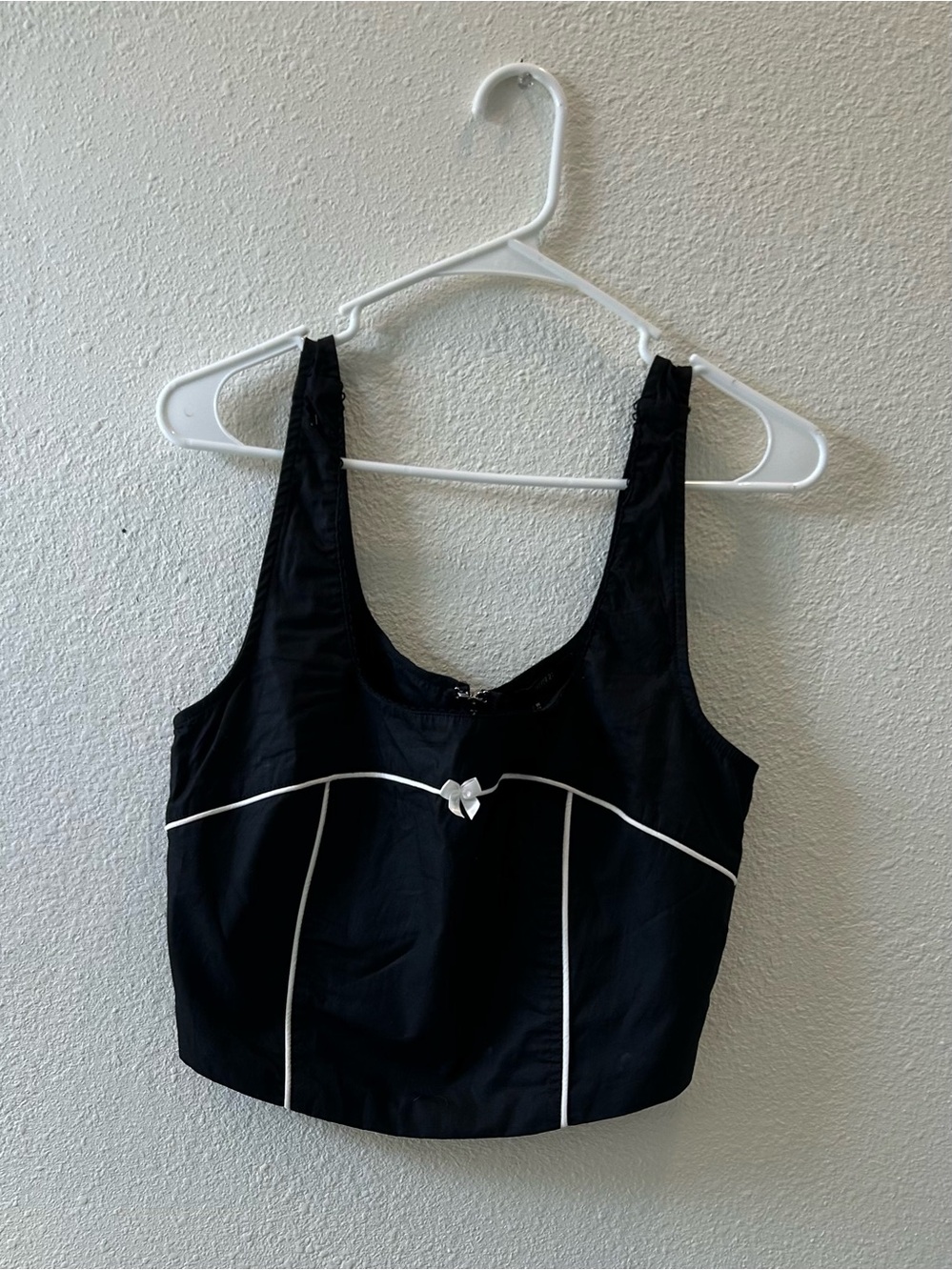 Black Cropped Tank Top with White Trim